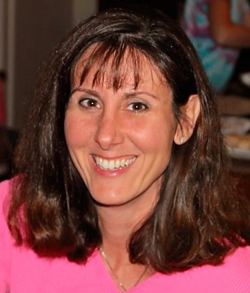 Episode #14: Caryn FitzGerald: The Manifesting Queen Shares Her Story