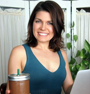 Episode #215: Adria DeCorte: Feed Your Hustle!