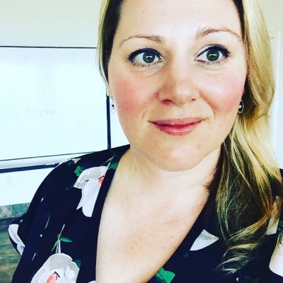 Episode #453: Sharnee Bennett: Building Your Following Online